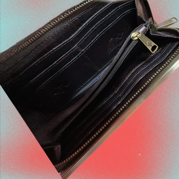 Patricia Nash  Elegant Poppy Shoulder Bag with Matching wallet - Picture 12 of 15